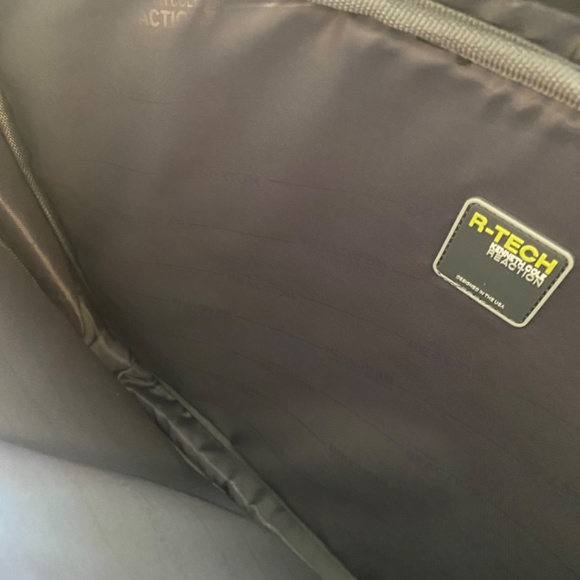 Kenneth Cole computer bag - Picture 6 of 7